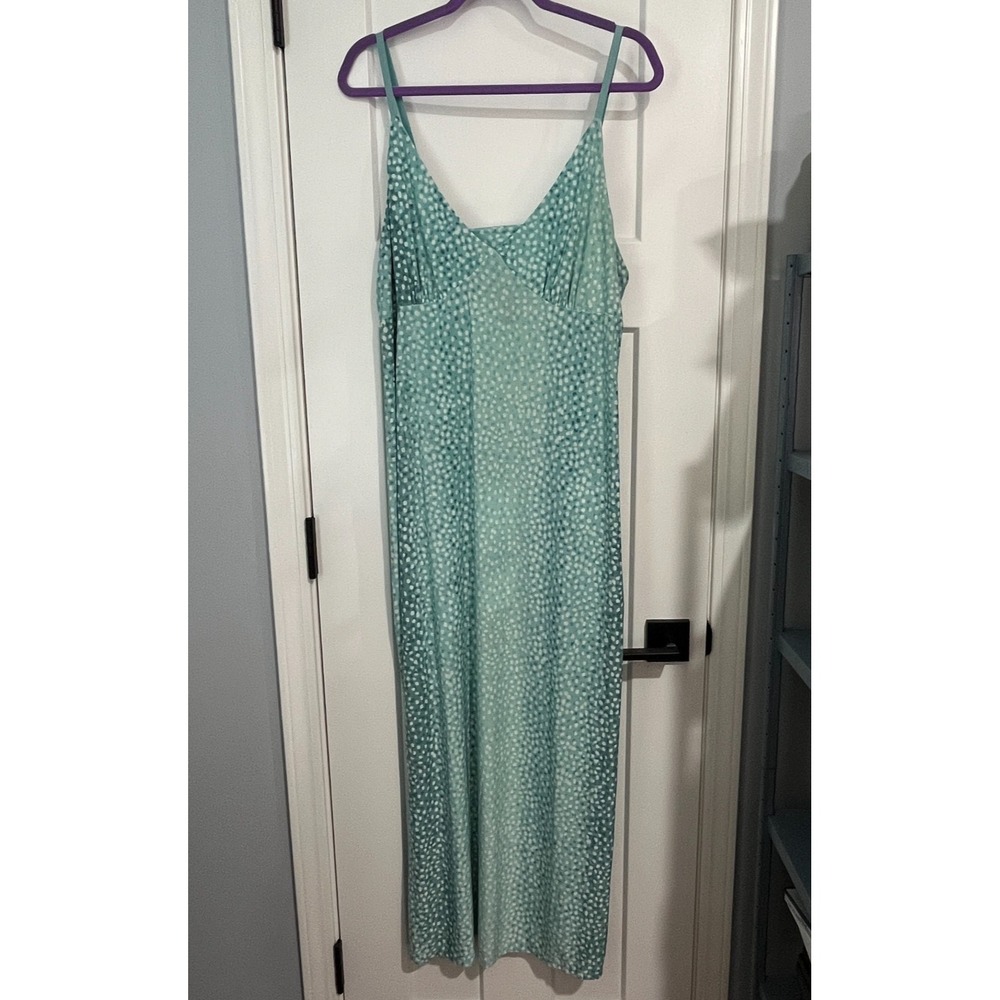 Ambrielle Long Maxi Nightgown Size XL Aqua Dot Elegant Comfort Sleeveless
